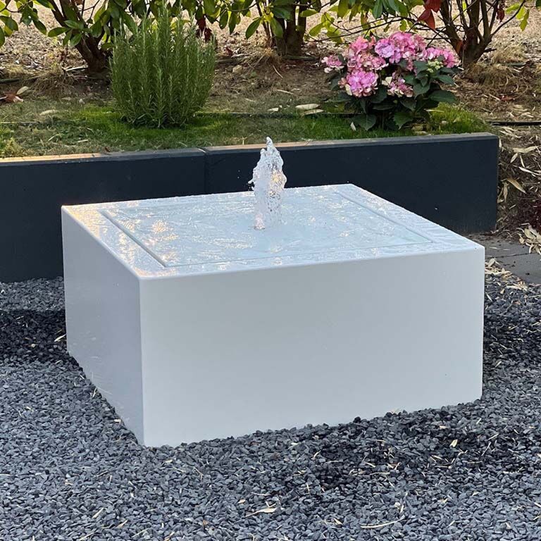 Aluminijska fontana 80 x 80 x 40 cm