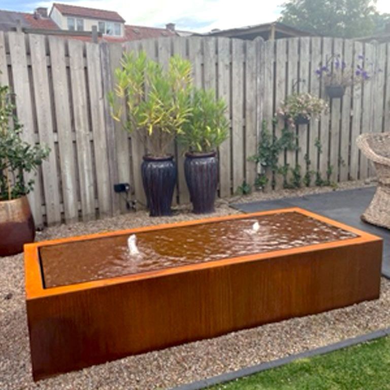 Corten čelična fontana 200 x 80 x 40 cm