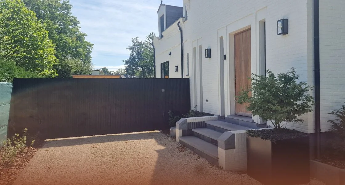 Inspiracija za vrt ispred s stazom