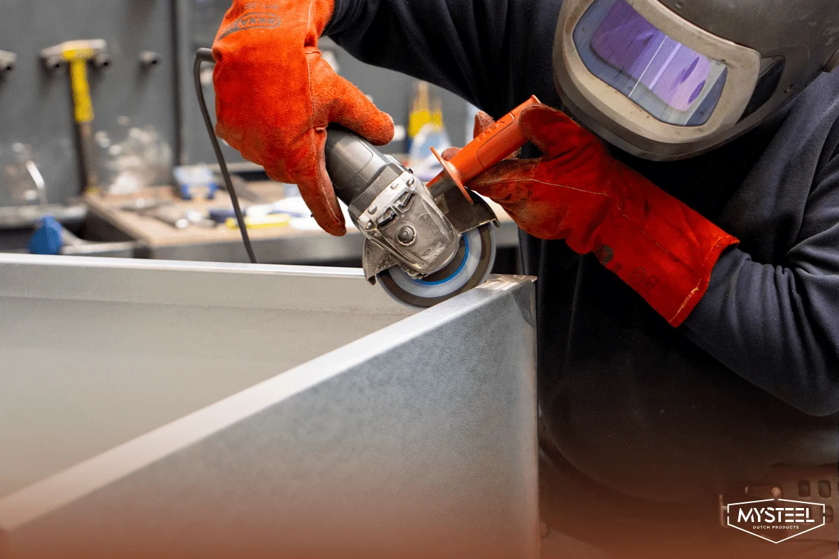 Obrada Corten čelika kao profesionalac: brušenje, bušenje, rezanje i još mnogo toga